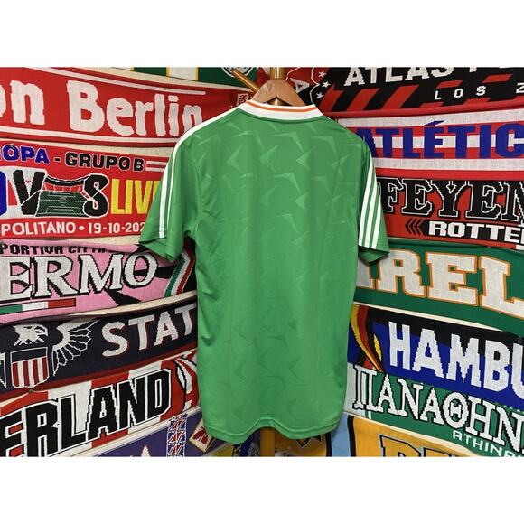 Republic of Ireland | Men’s Large Retro Jersey - Picture 7 of 7